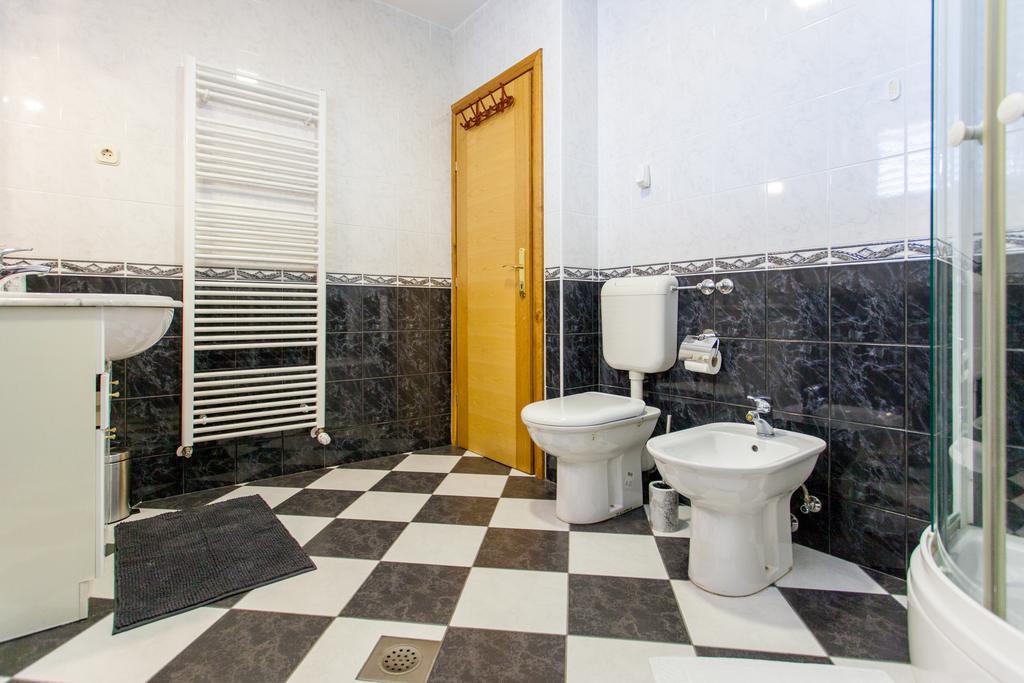 Villa Roza Муртер Екстериор снимка